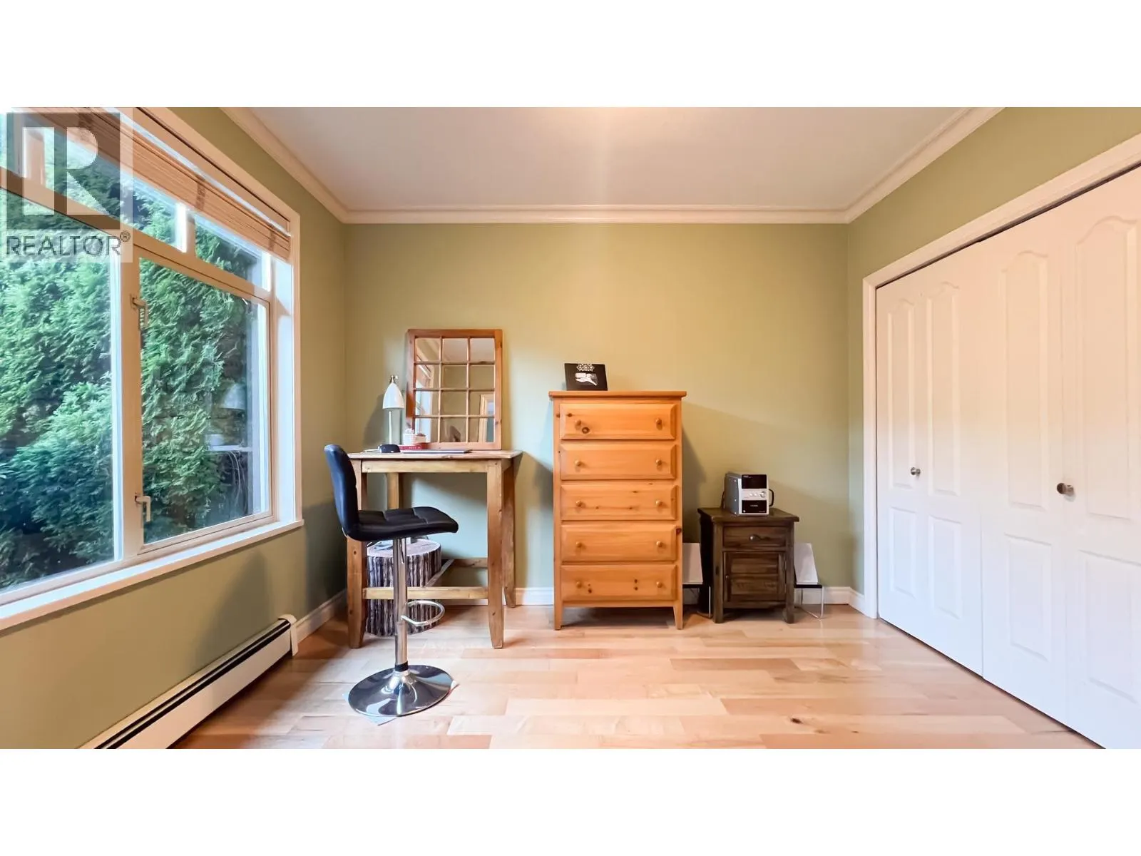 2352 MARINE DRIVE