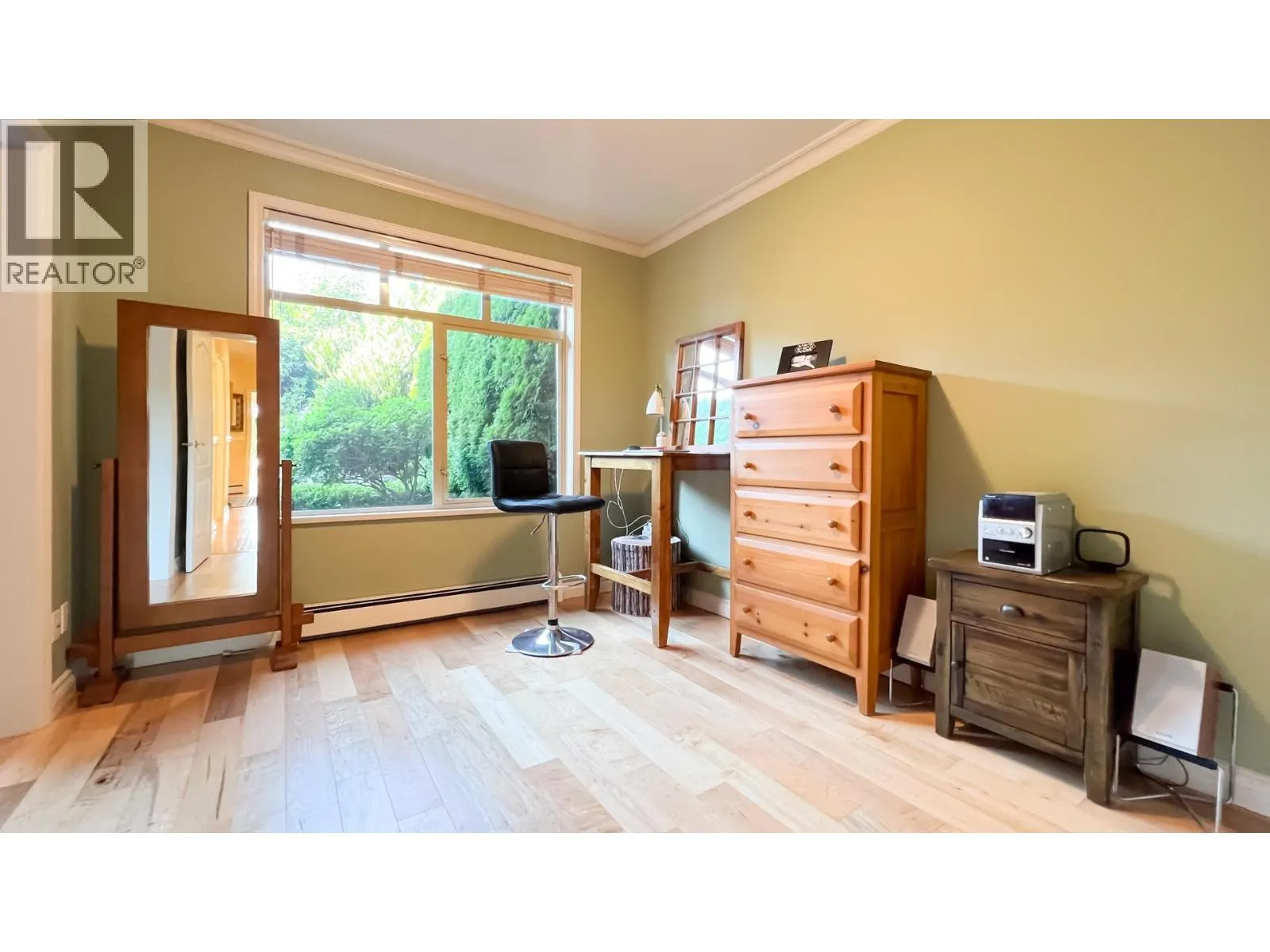 2352 MARINE DRIVE
