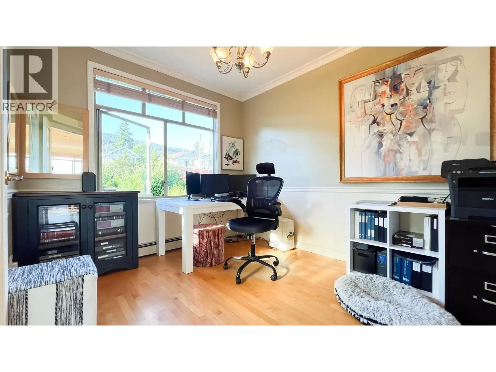 2352 MARINE DRIVE