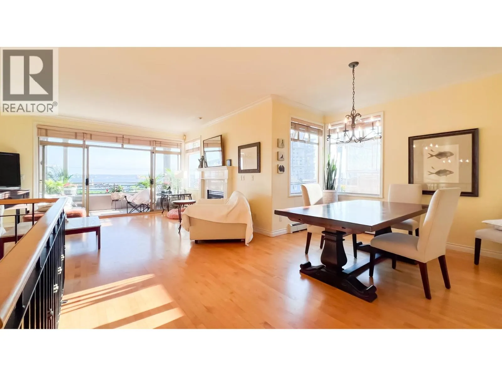 2352 MARINE DRIVE