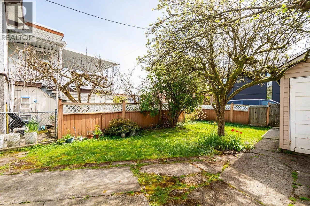 486 E KING EDWARD AVENUE