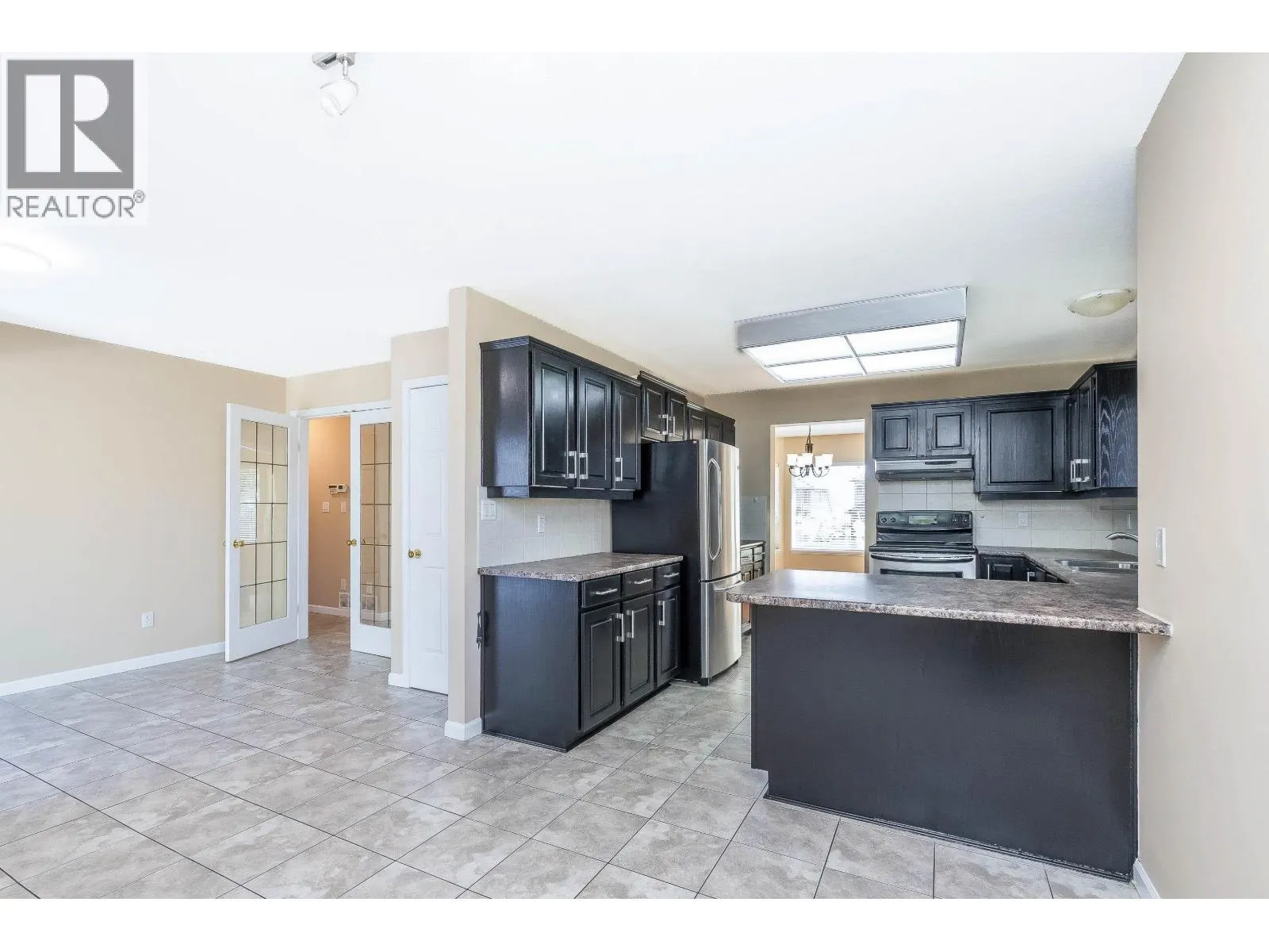 915 CITADEL DRIVE