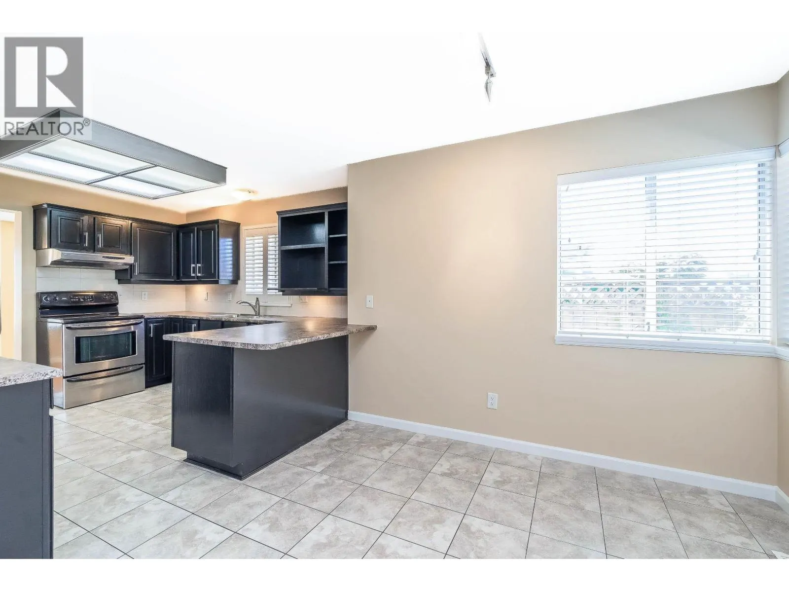 915 CITADEL DRIVE