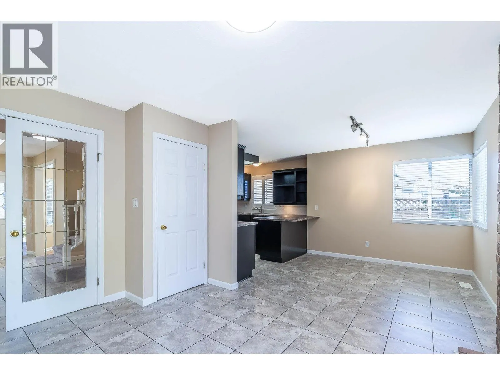 915 CITADEL DRIVE