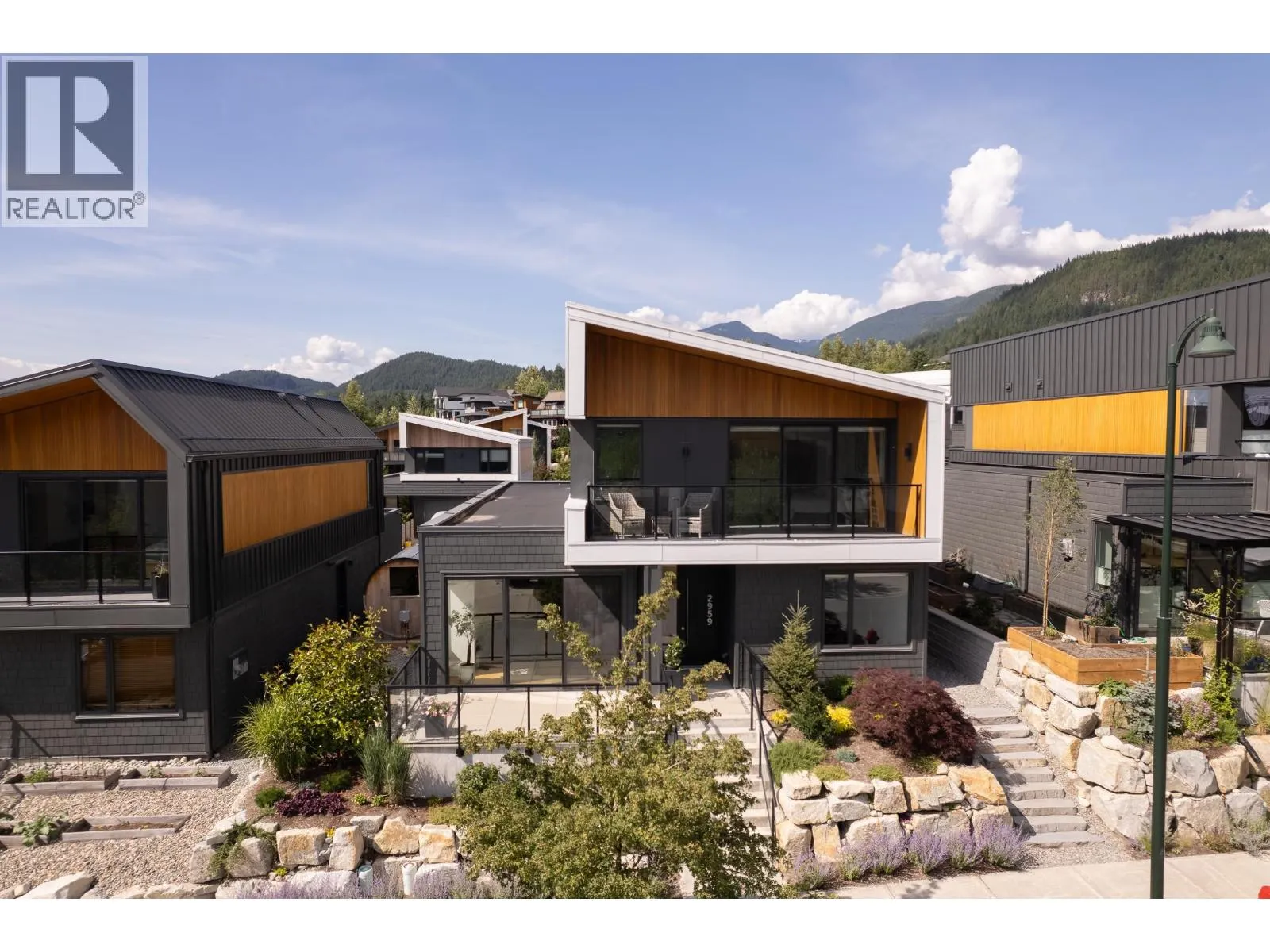 2959 HUCKLEBERRY DRIVE