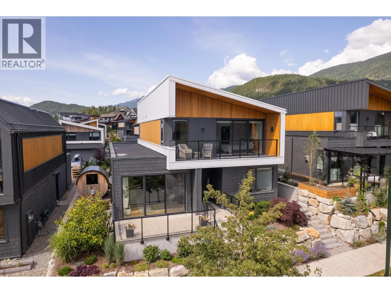 2959 HUCKLEBERRY DRIVE