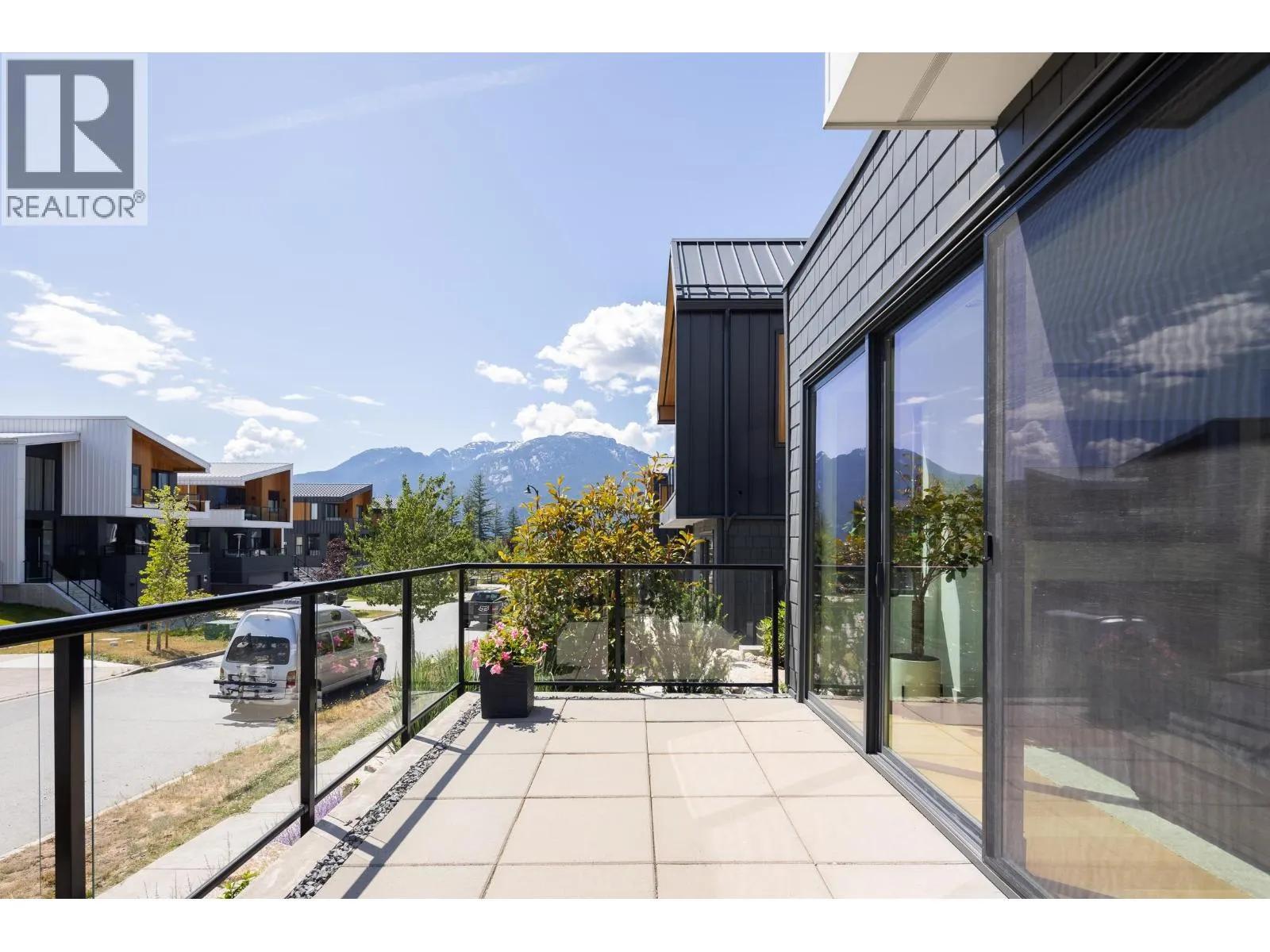 2959 HUCKLEBERRY DRIVE