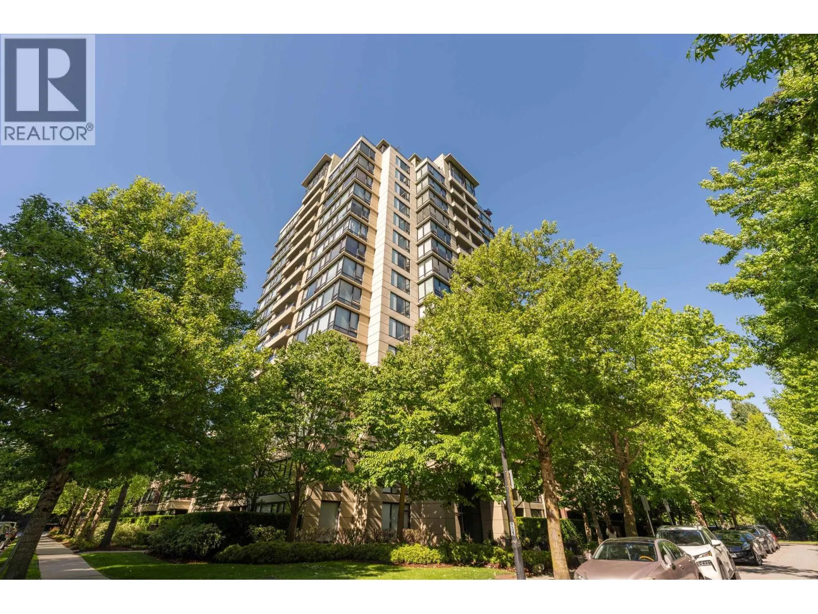 1501 9133 HEMLOCK DRIVE