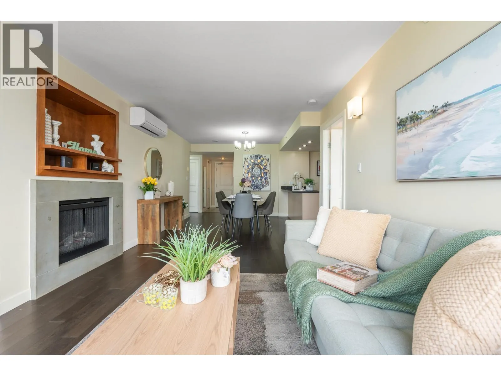 1501 9133 HEMLOCK DRIVE