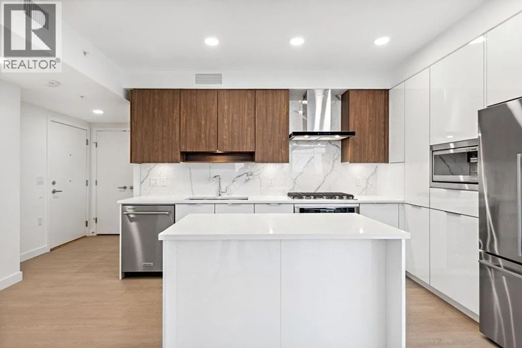 1808 7683 PARK CRESCENT