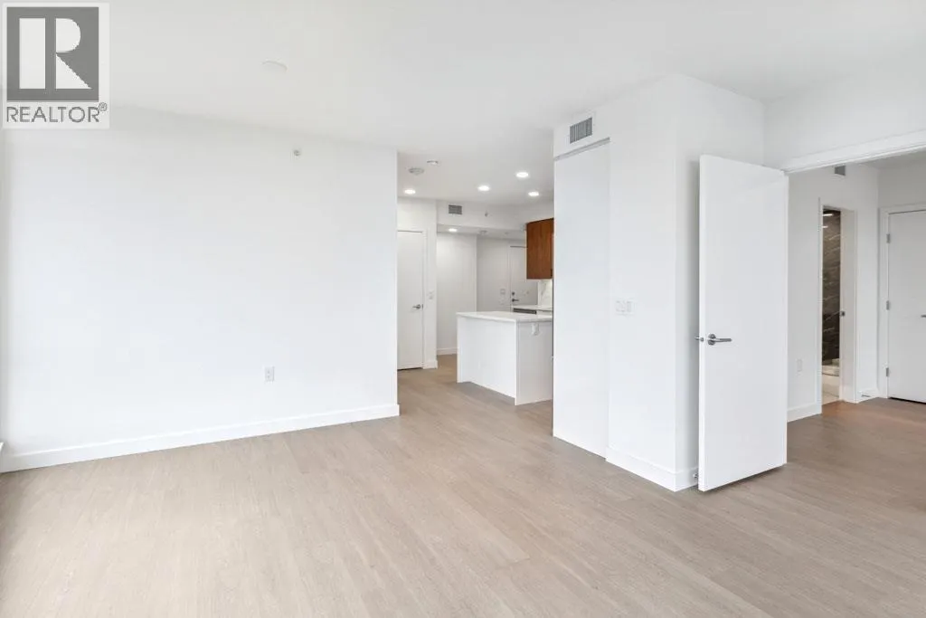 1808 7683 PARK CRESCENT