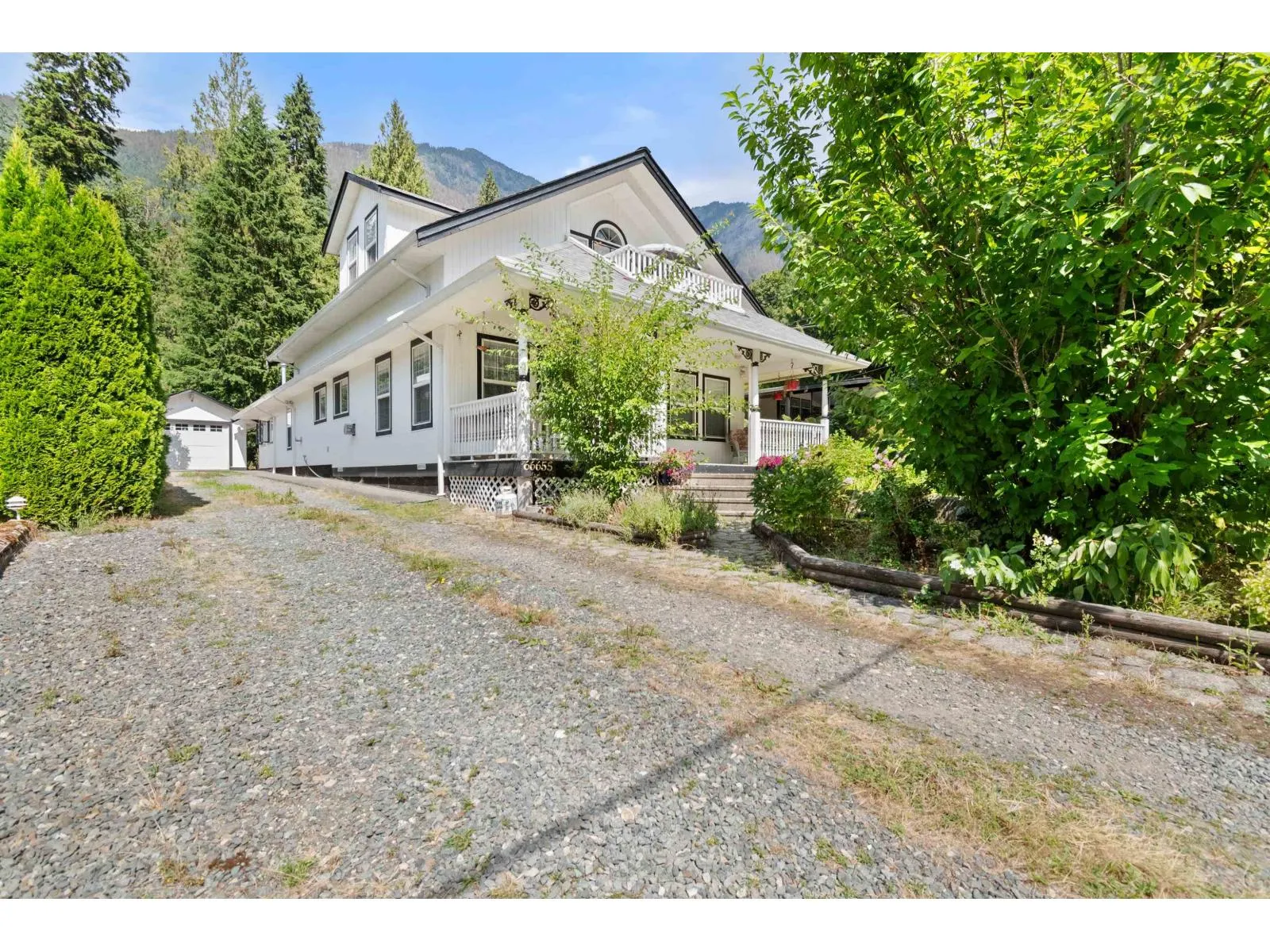 66655 STEPHENS ROAD|Kawkawa Lake