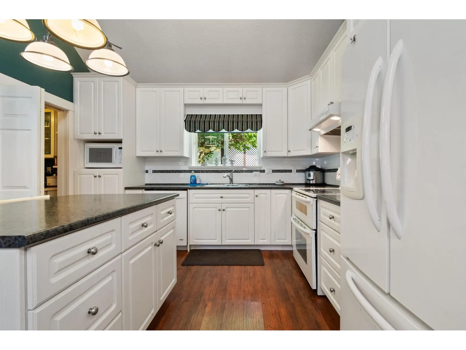 66655 STEPHENS ROAD|Kawkawa Lake