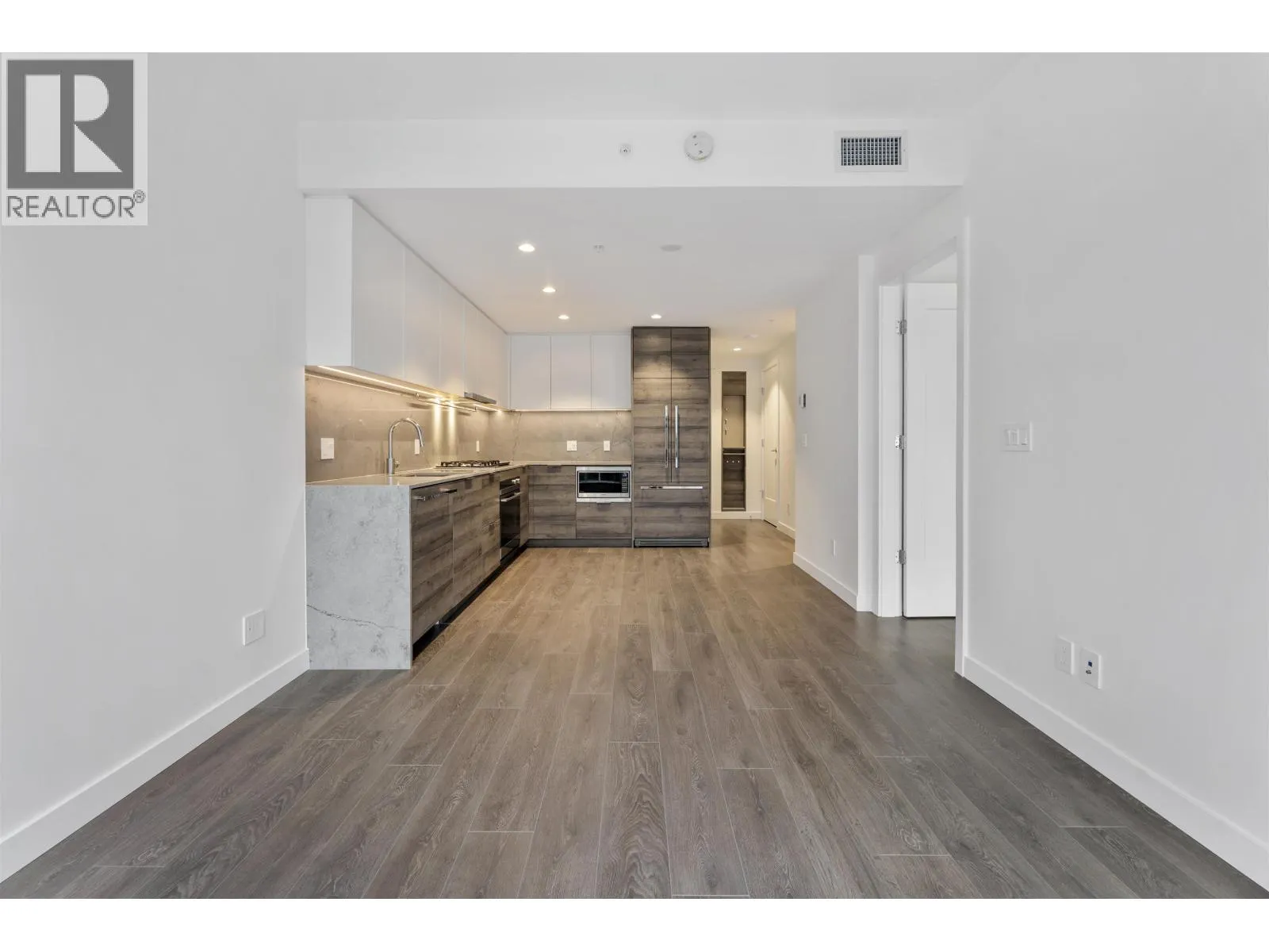 501 1045 AUSTIN AVENUE