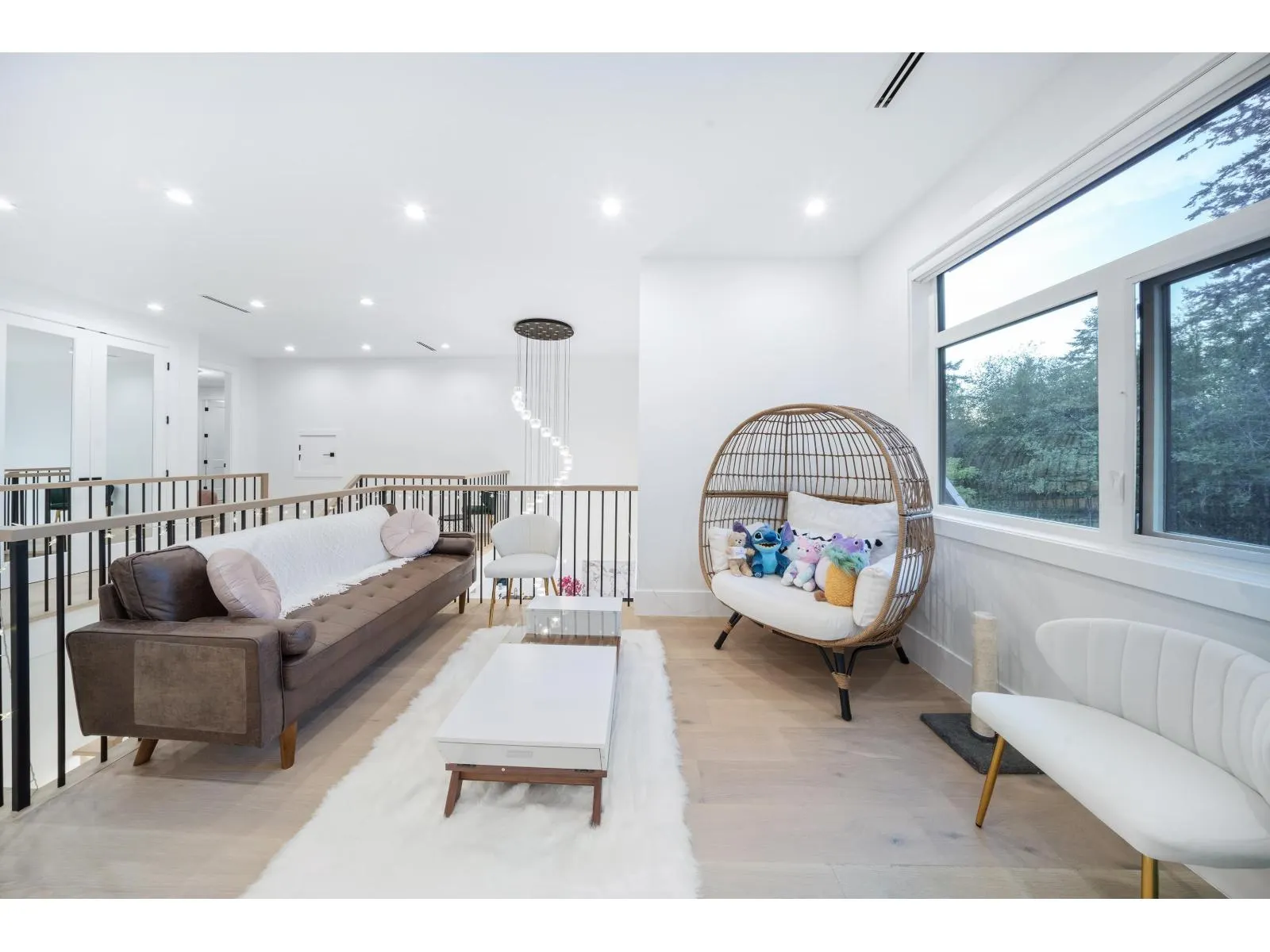 14022 20A AVENUE