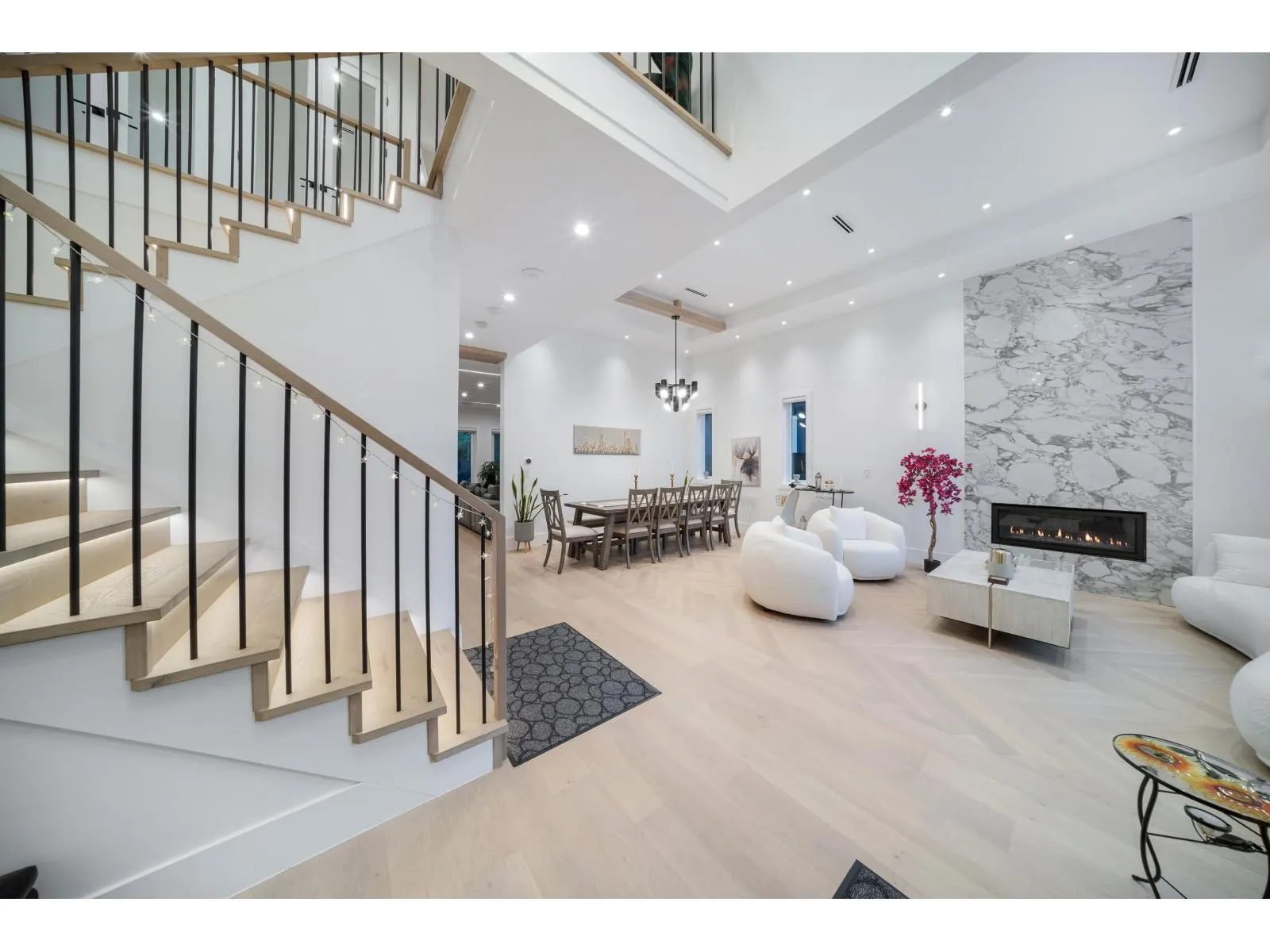 14022 20A AVENUE