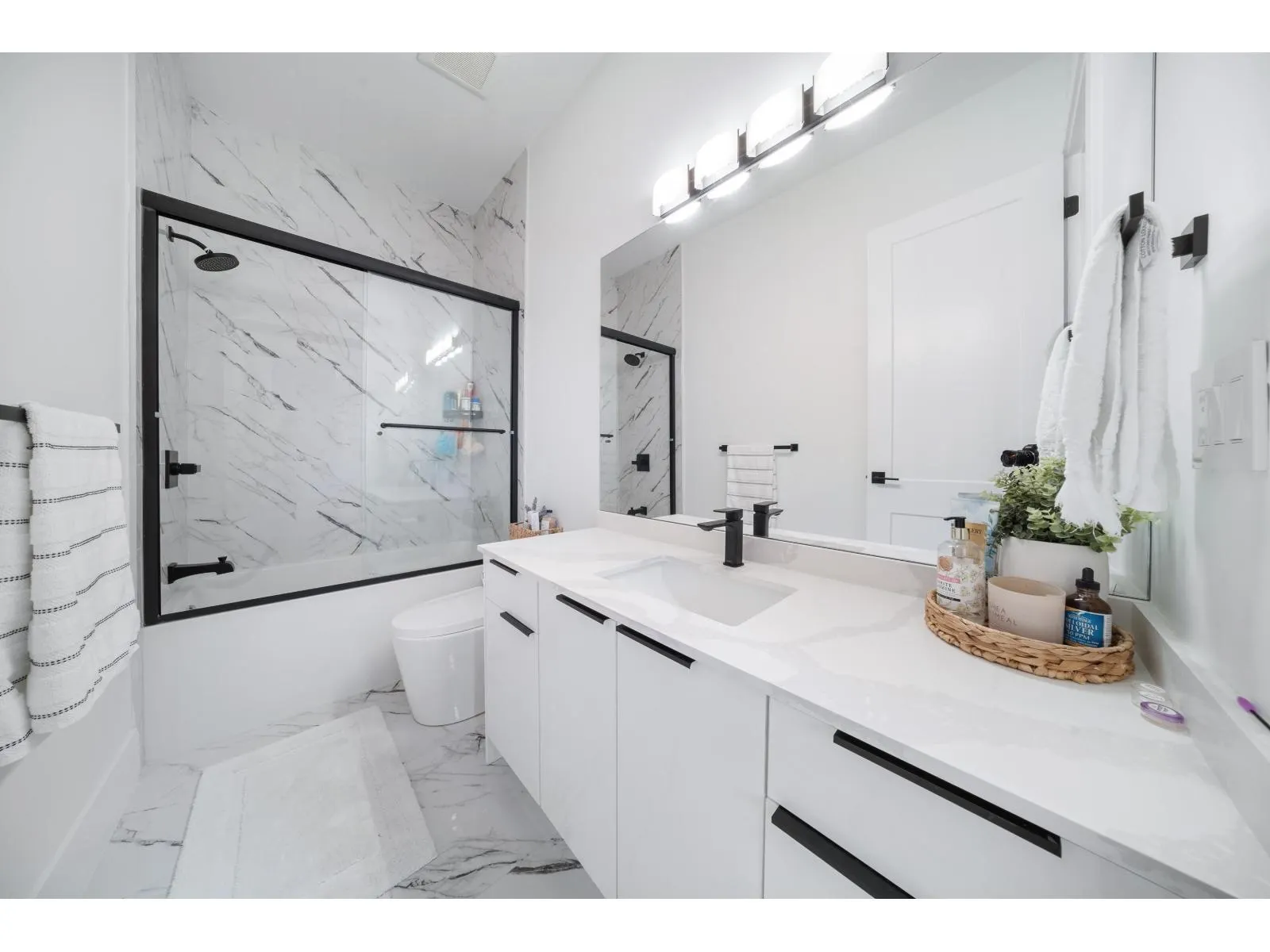 14022 20A AVENUE
