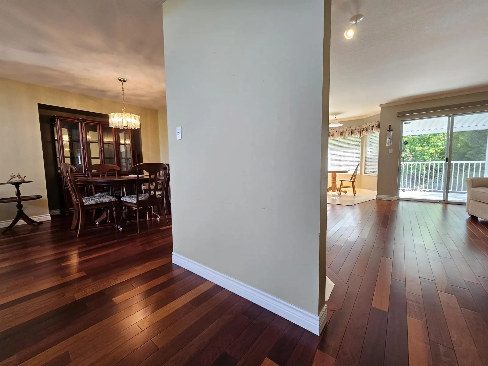 8435 COX DRIVE