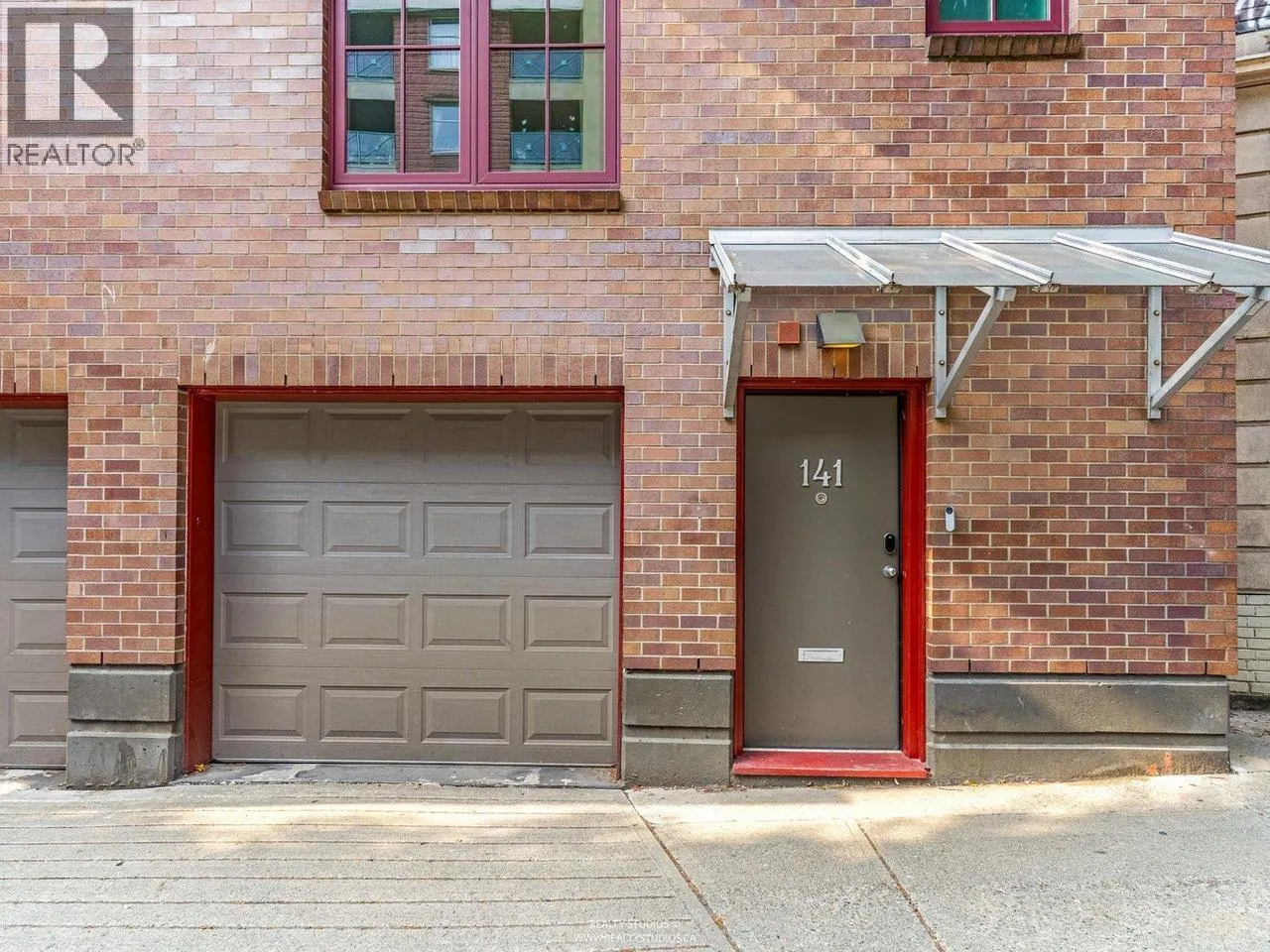141 ALEXANDER STREET