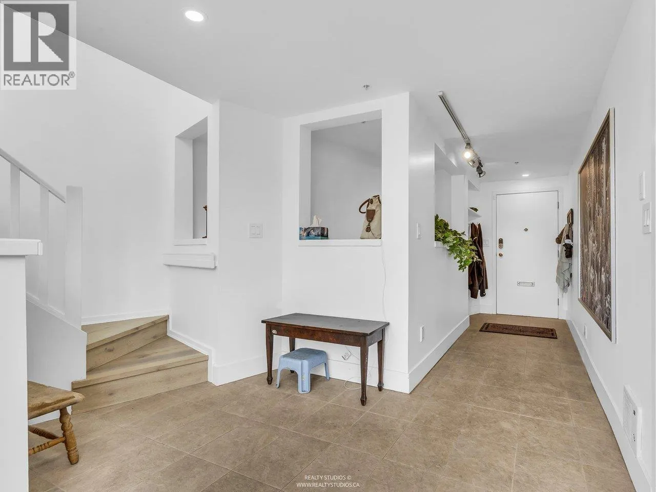 141 ALEXANDER STREET