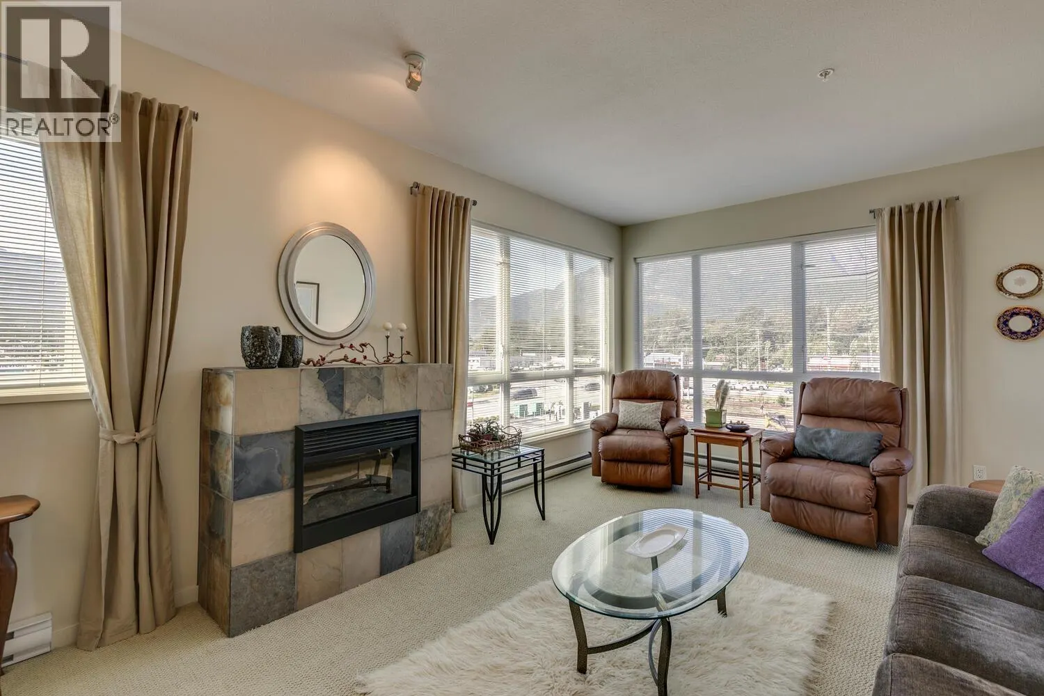 301 40437 TANTALUS ROAD