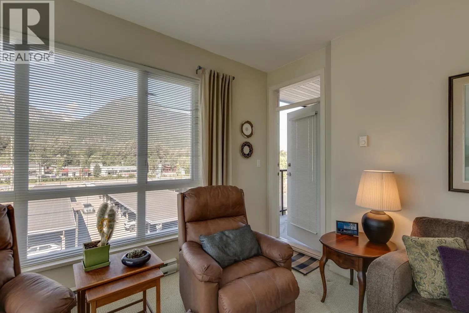 301 40437 TANTALUS ROAD