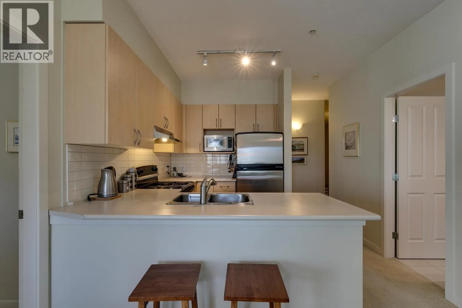 301 40437 TANTALUS ROAD