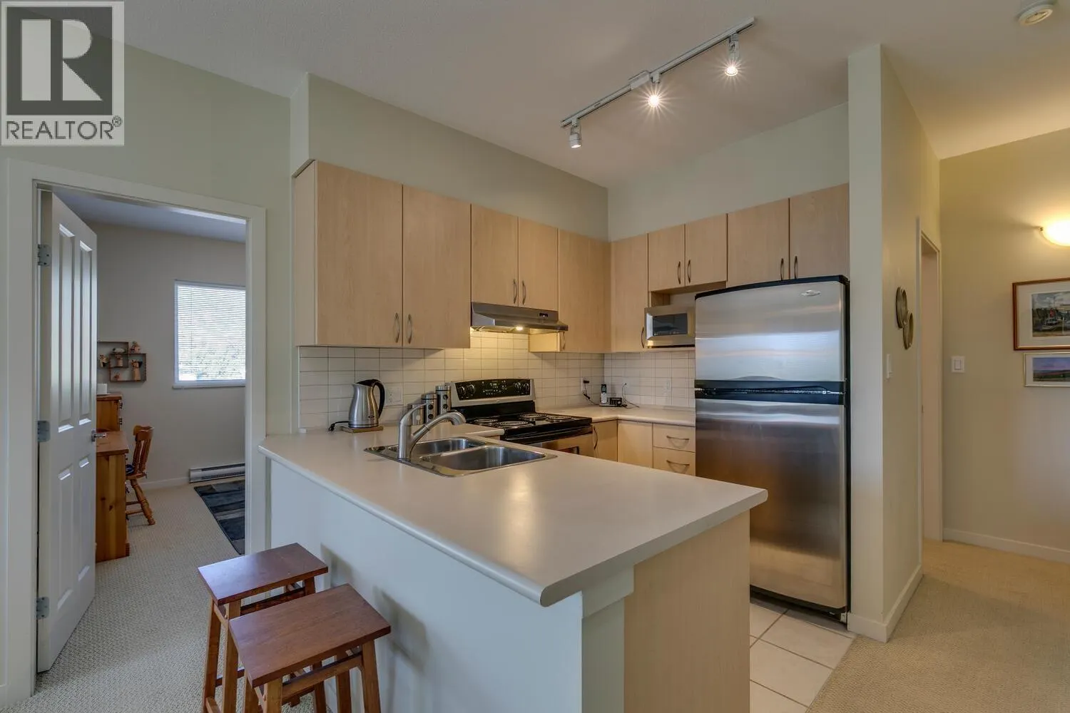 301 40437 TANTALUS ROAD