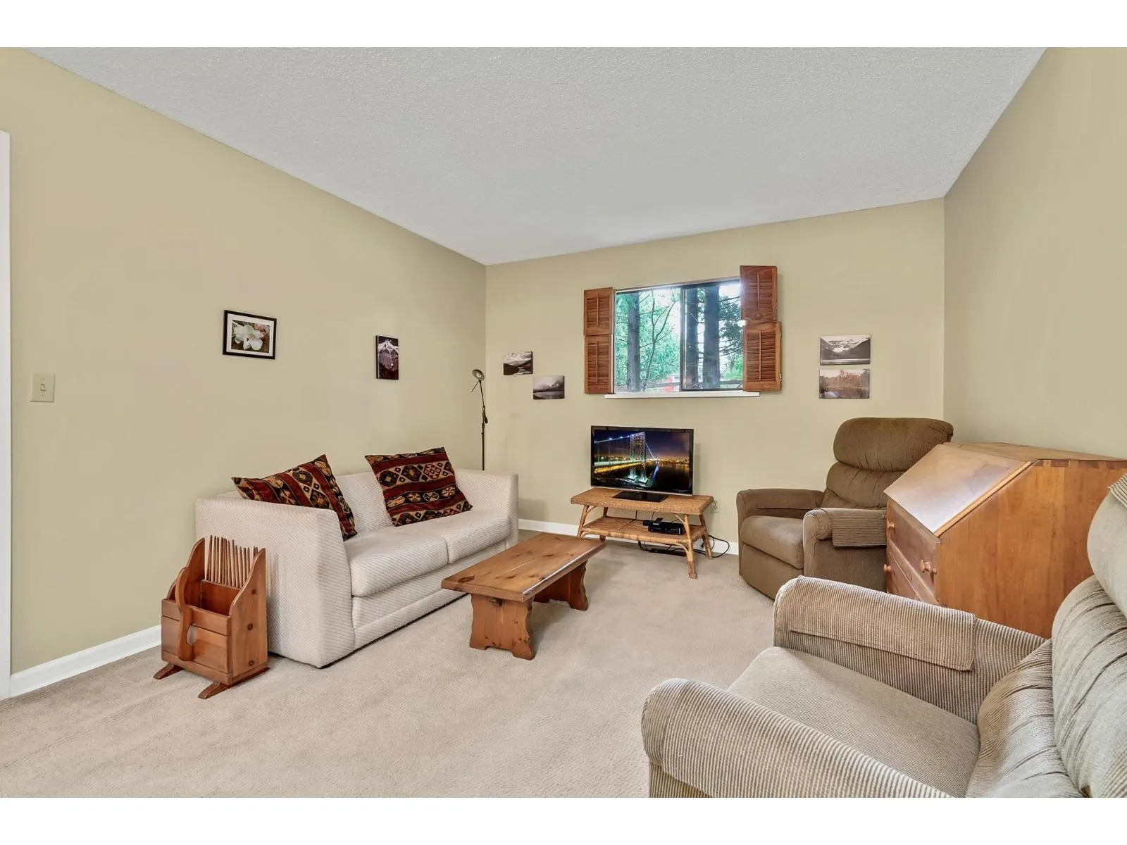 103 12749 16 AVENUE