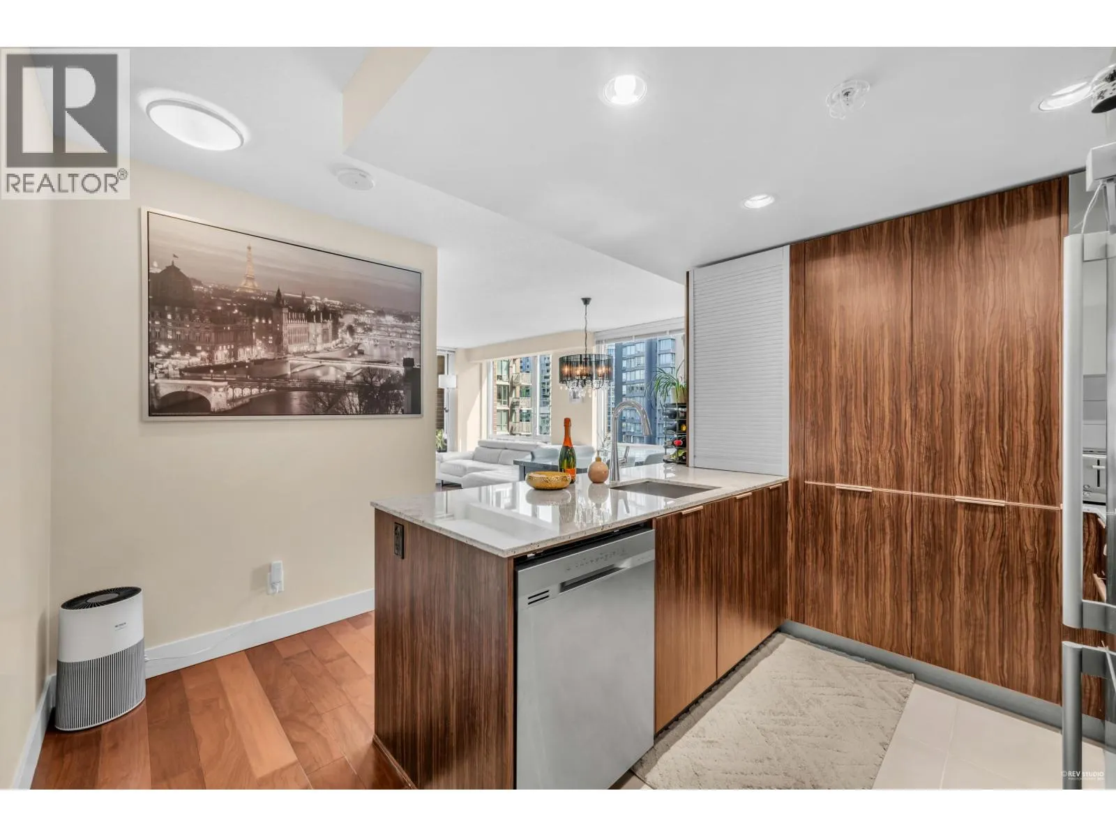 1506 1088 RICHARDS STREET