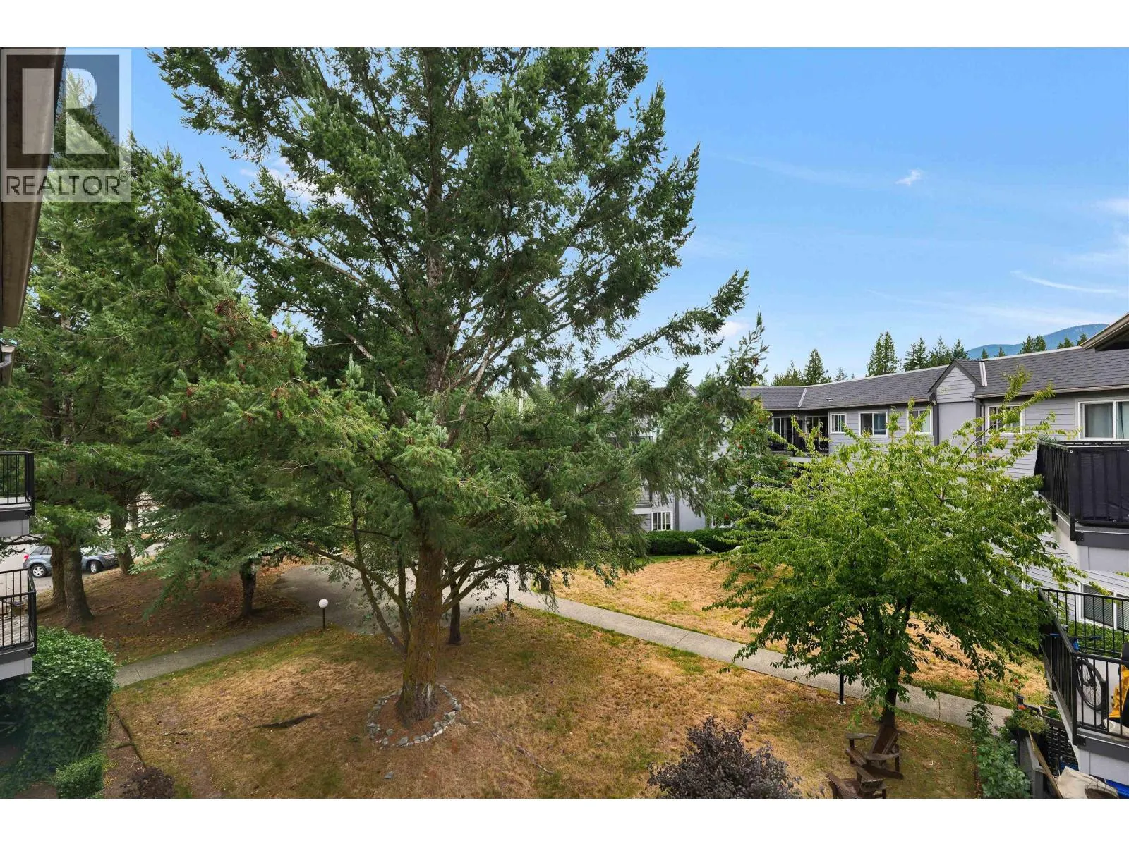 B309 40120 WILLOW CRESCENT