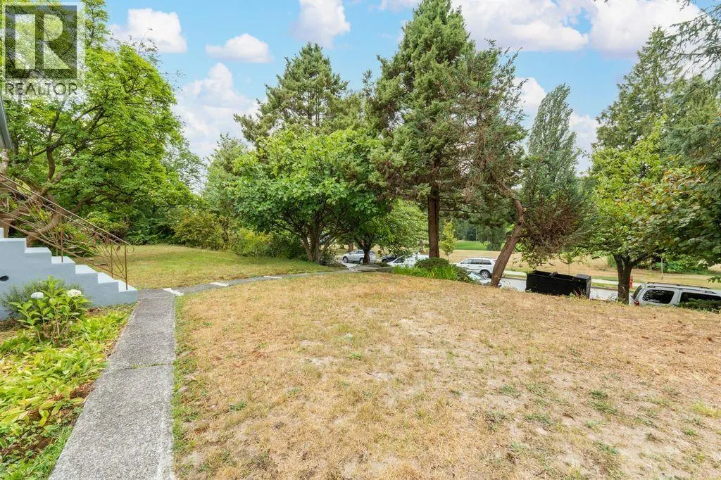 3008 GARDEN DRIVE