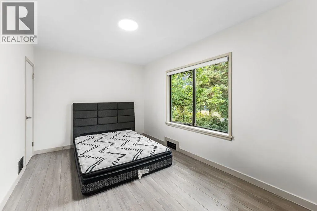 3008 GARDEN DRIVE