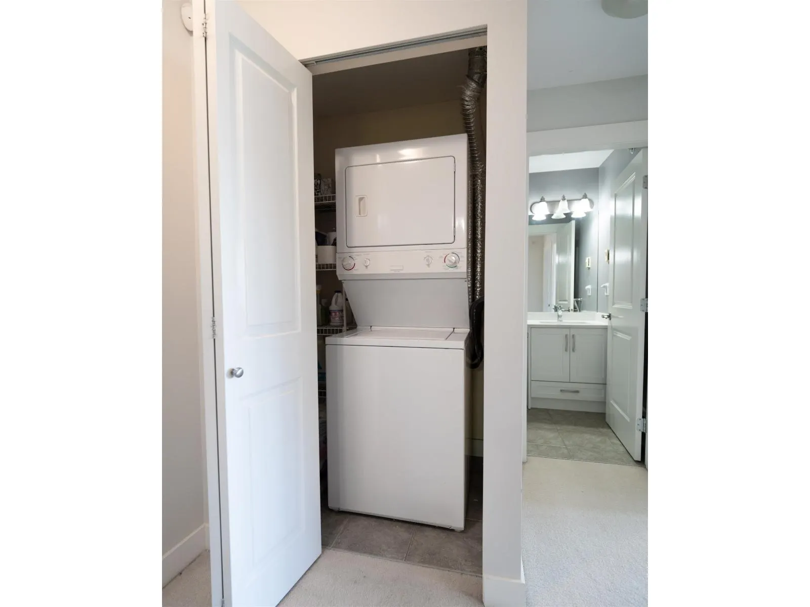 8 19932 70 AVENUE