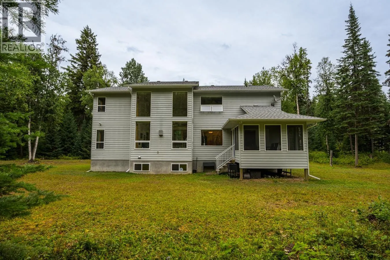 1095 E BANKS ROAD