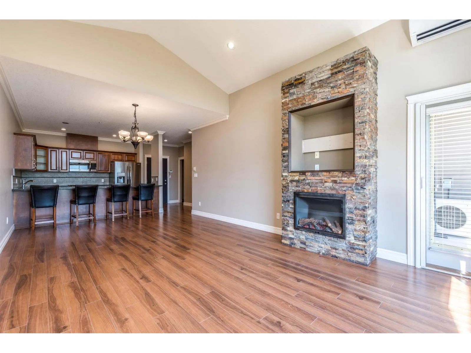 307 33755 7 AVENUE