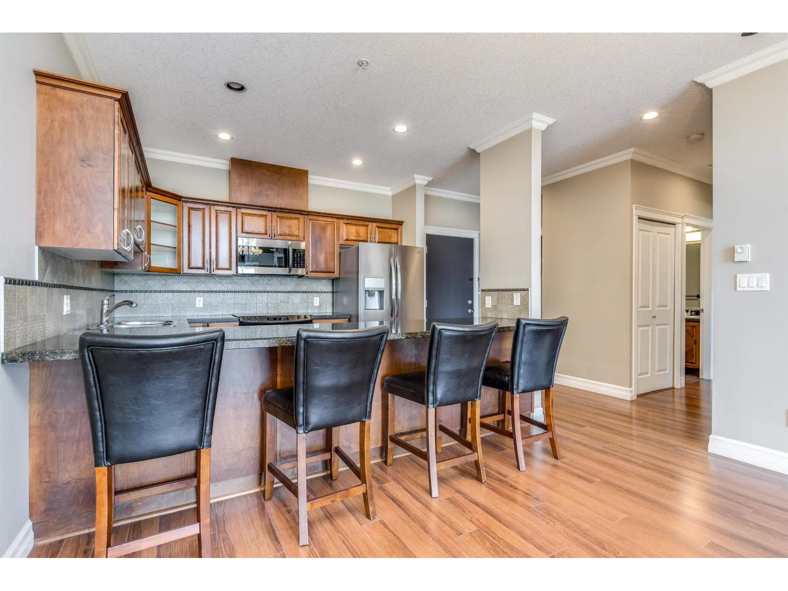 307 33755 7 AVENUE