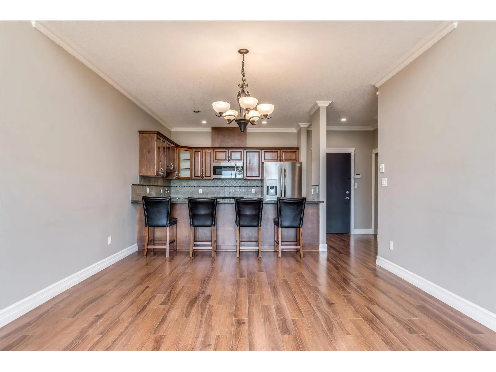 307 33755 7 AVENUE