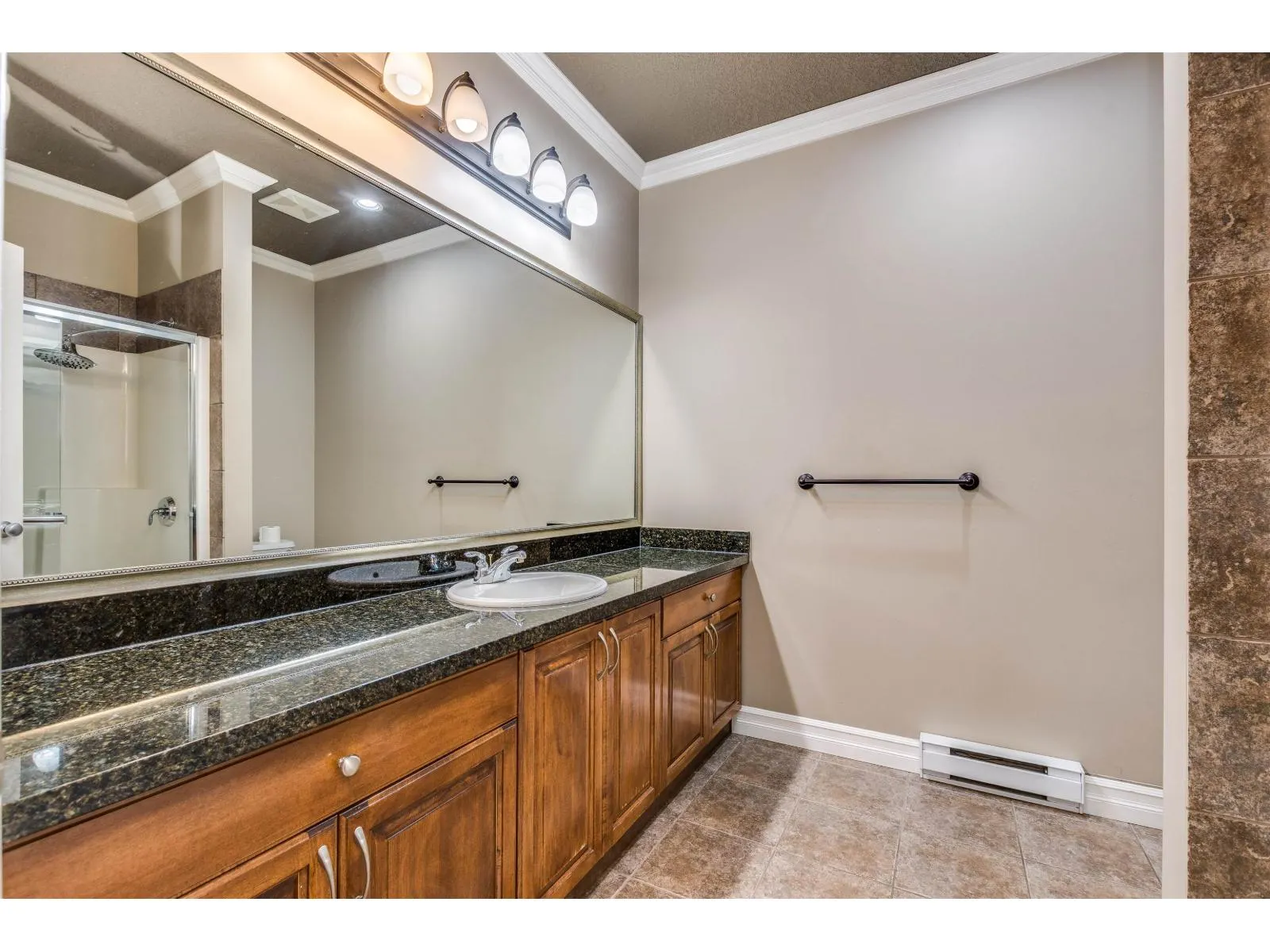 307 33755 7 AVENUE