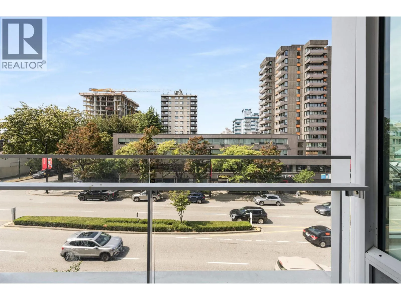 309 2888 CAMBIE STREET