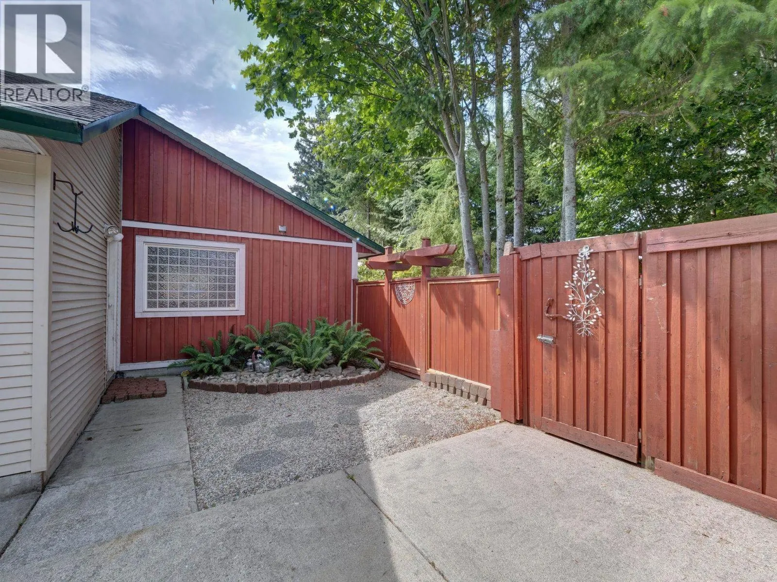 5629 CURTIS PLACE