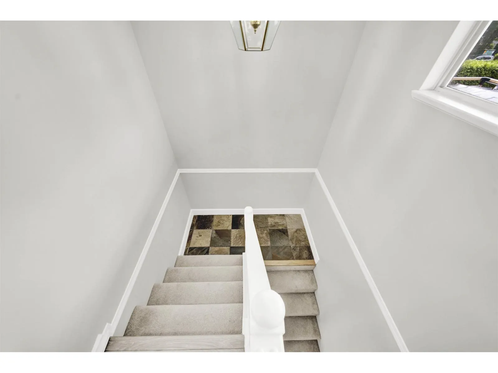 103 16275 85 AVENUE