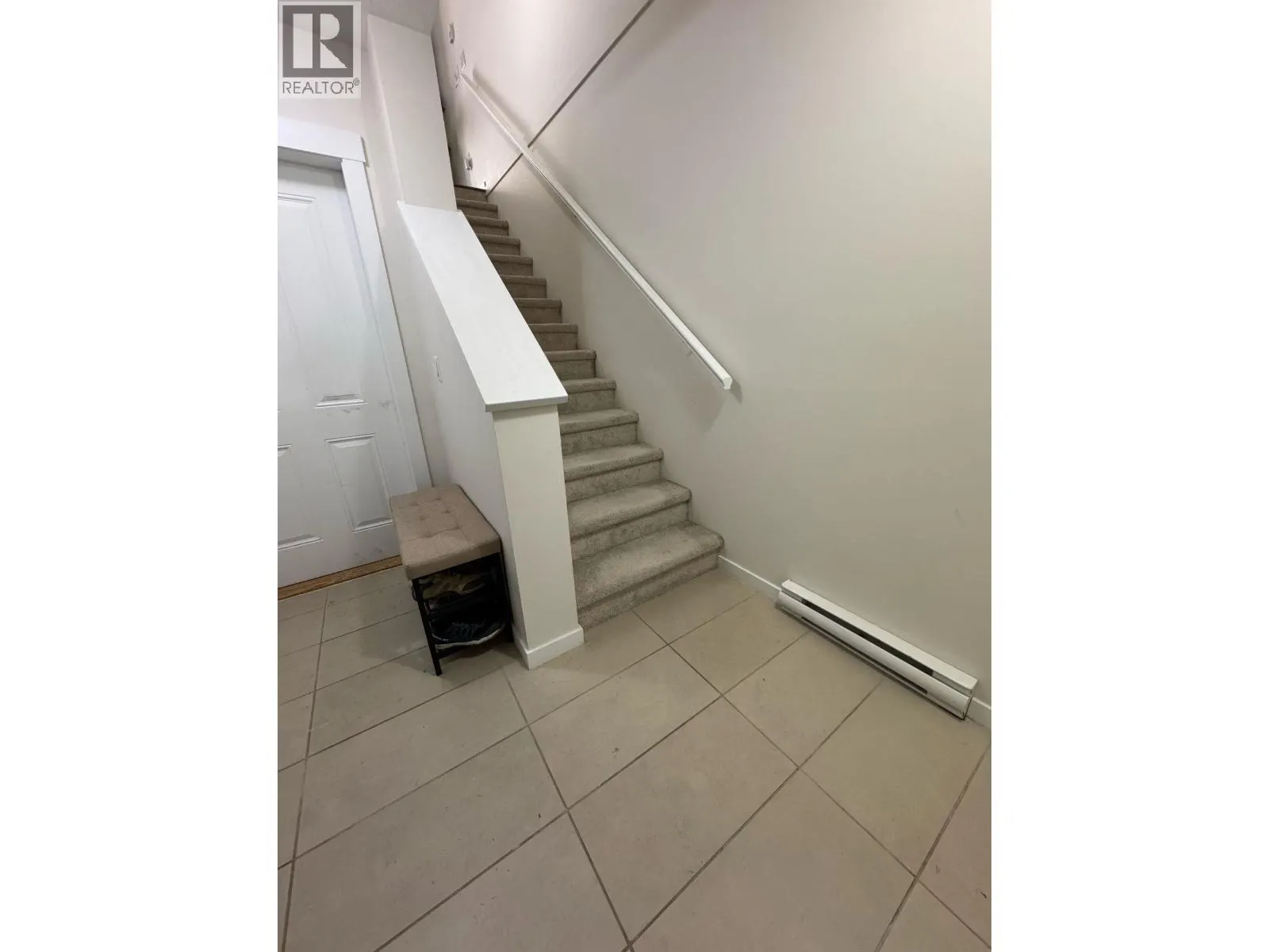 21 2418 AVON PLACE