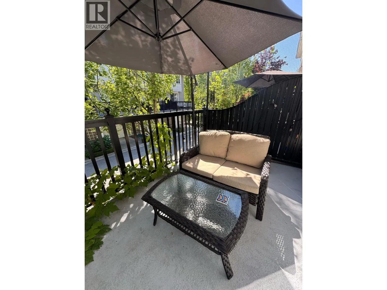21 2418 AVON PLACE