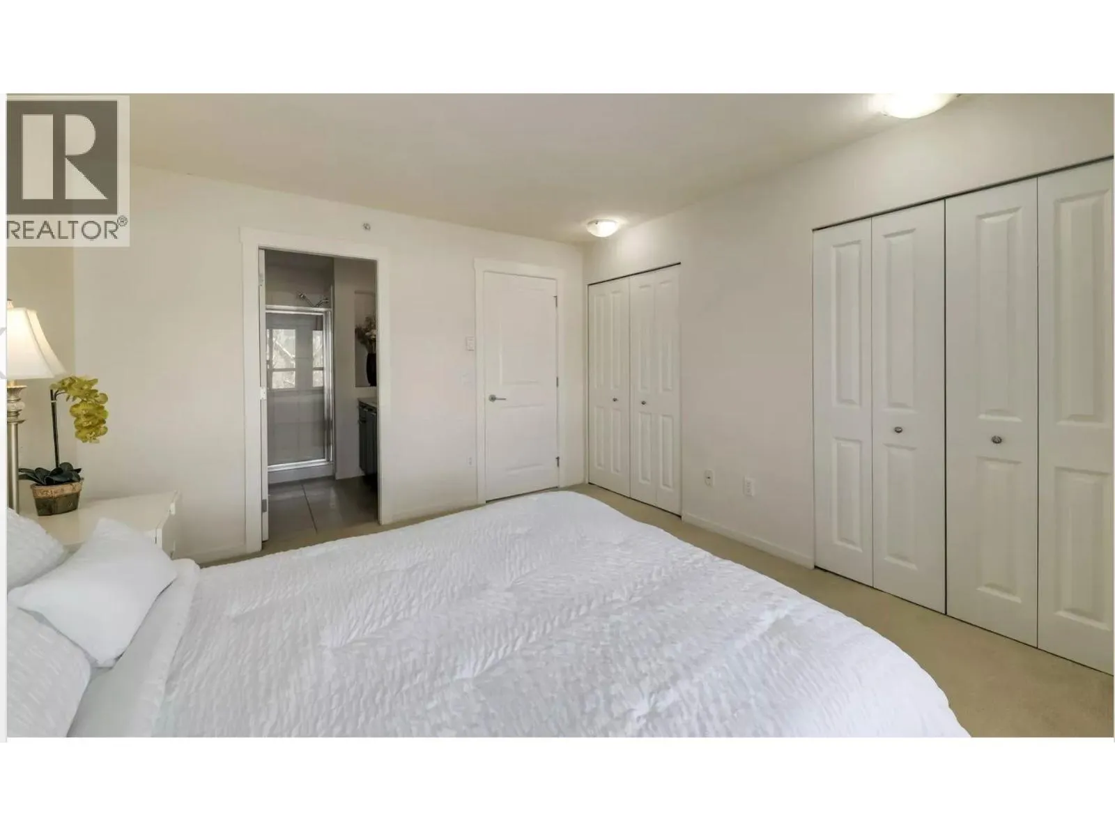 21 2418 AVON PLACE