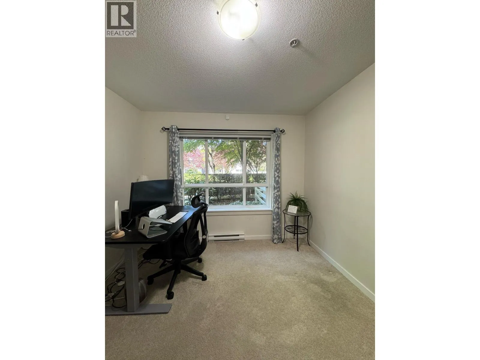 21 2418 AVON PLACE