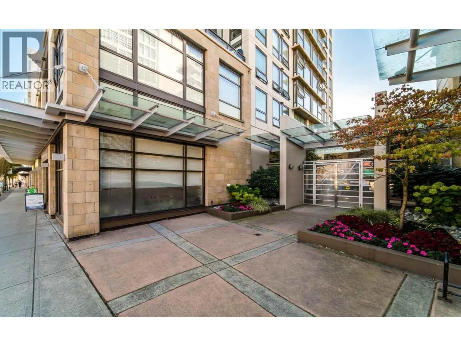207 1068 W BROADWY