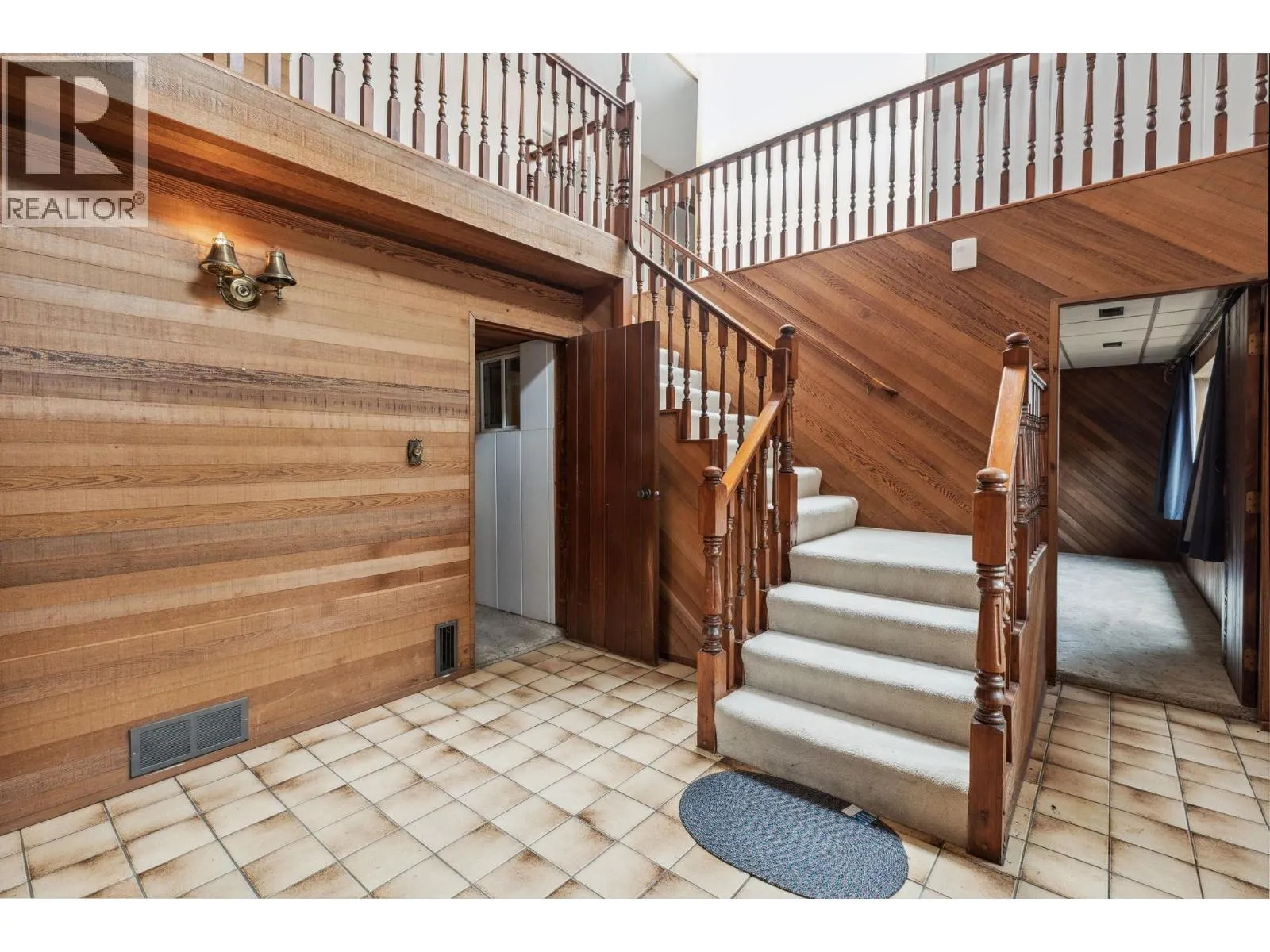4523 KING EDWARD PLACE