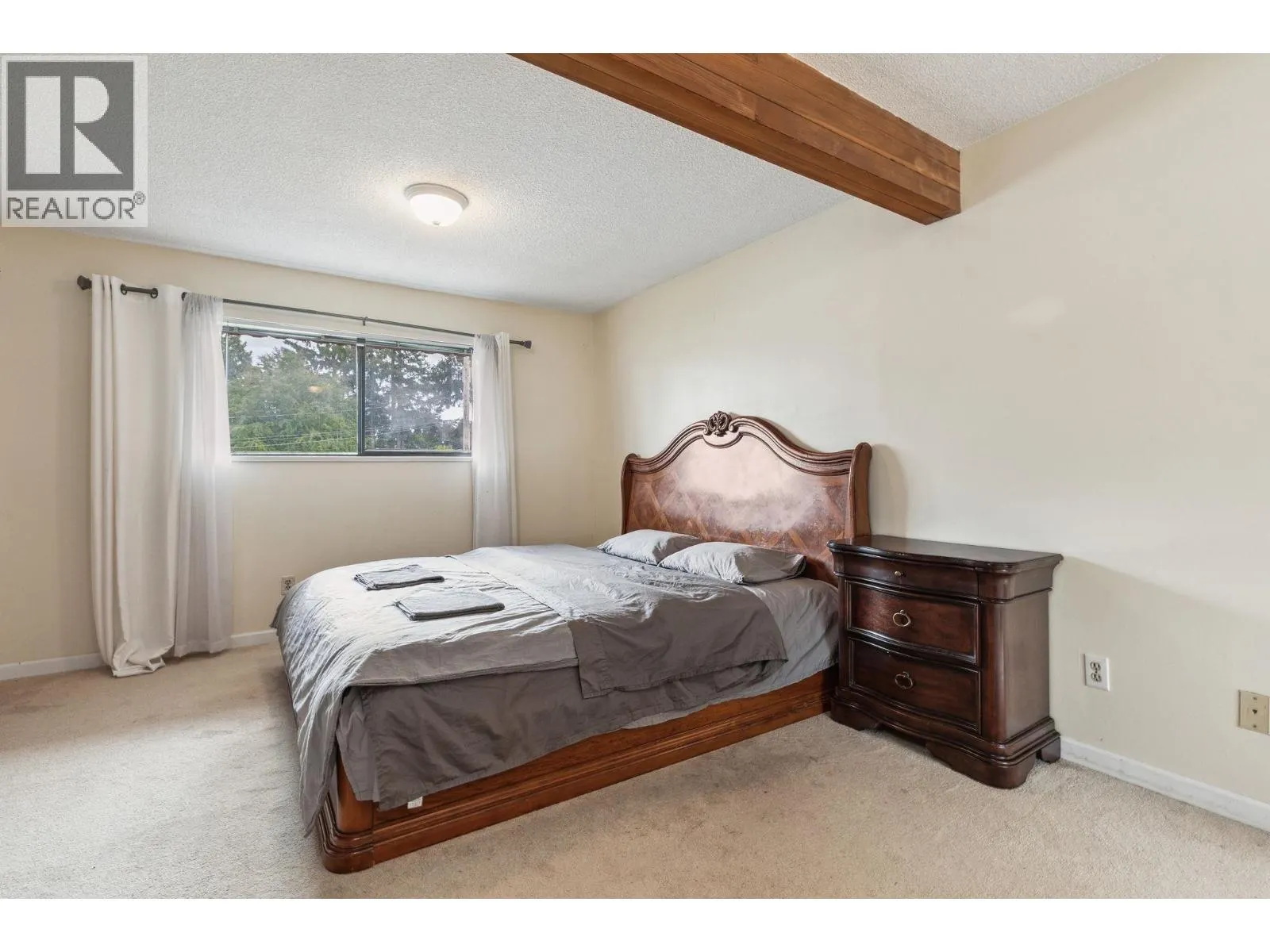 4523 KING EDWARD PLACE