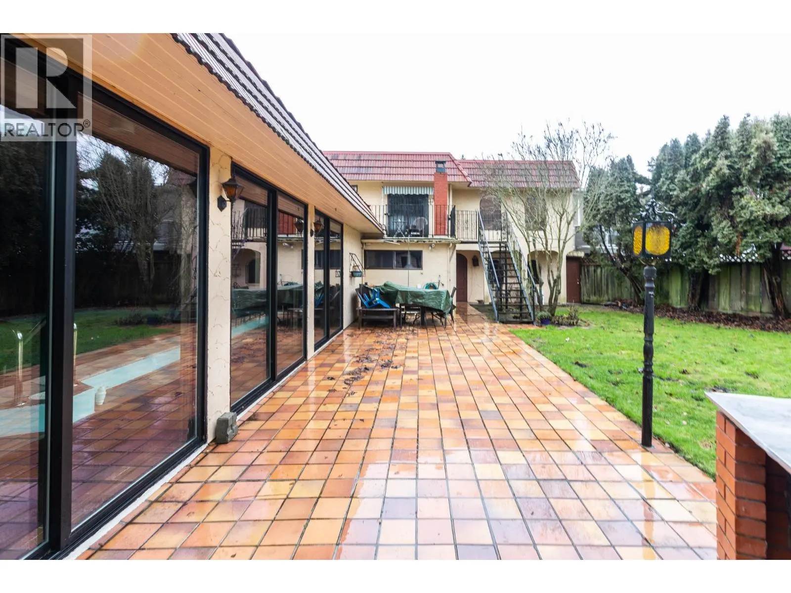 4523 KING EDWARD PLACE
